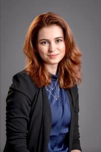 Headshot of Rebecca Sikes.