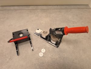 Circle cutter and button press for 1.25" buttons