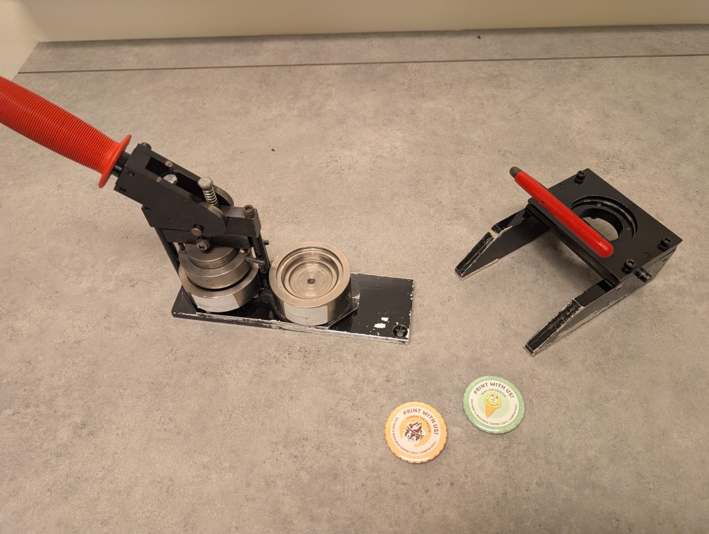 Circle cutter and button press for 2.25" buttons